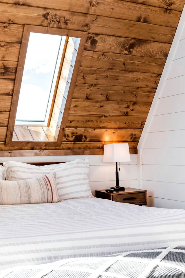 Gorgeous A-frame Settled in the Middle of the Desert inTorrey, Utah