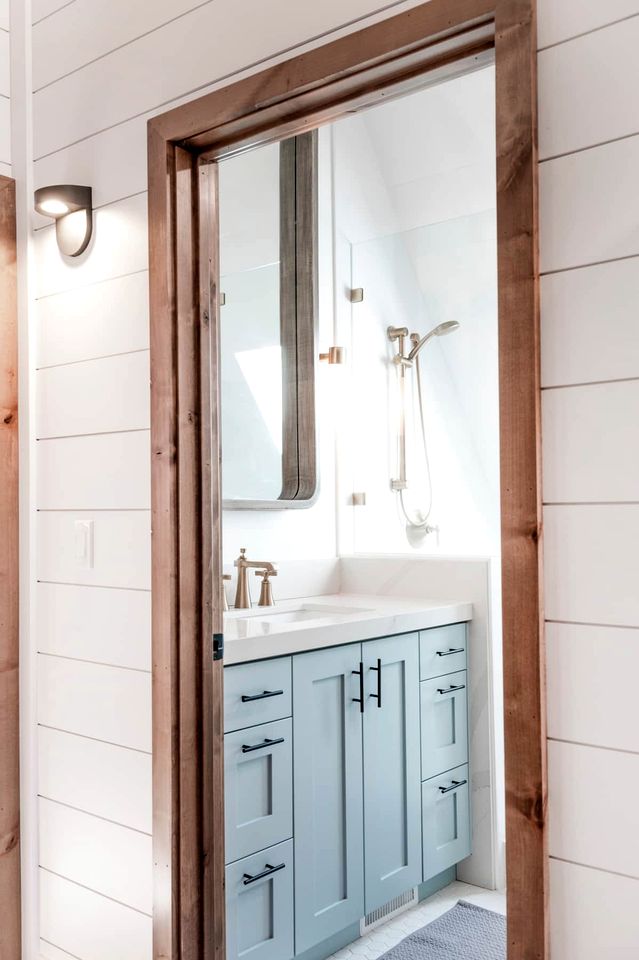 Gorgeous A-frame Settled in the Middle of the Desert inTorrey, Utah