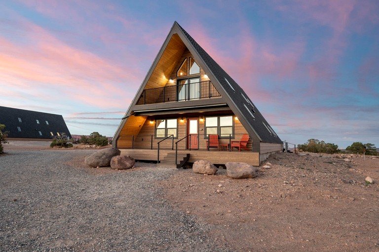 Gorgeous A-frame Settled in the Middle of the Desert inTorrey, Utah