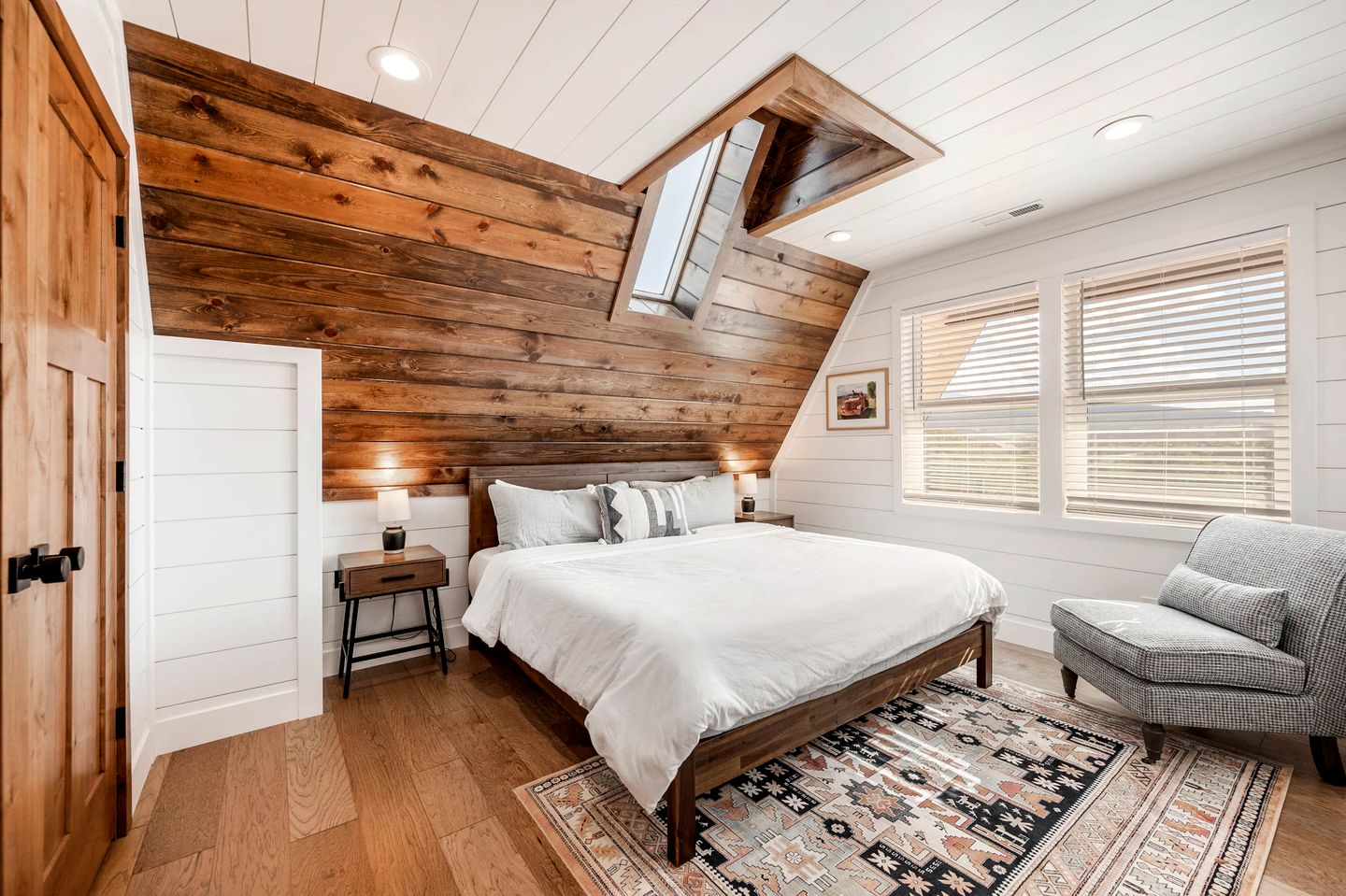 Gorgeous A-frame Settled in the Middle of the Desert inTorrey, Utah