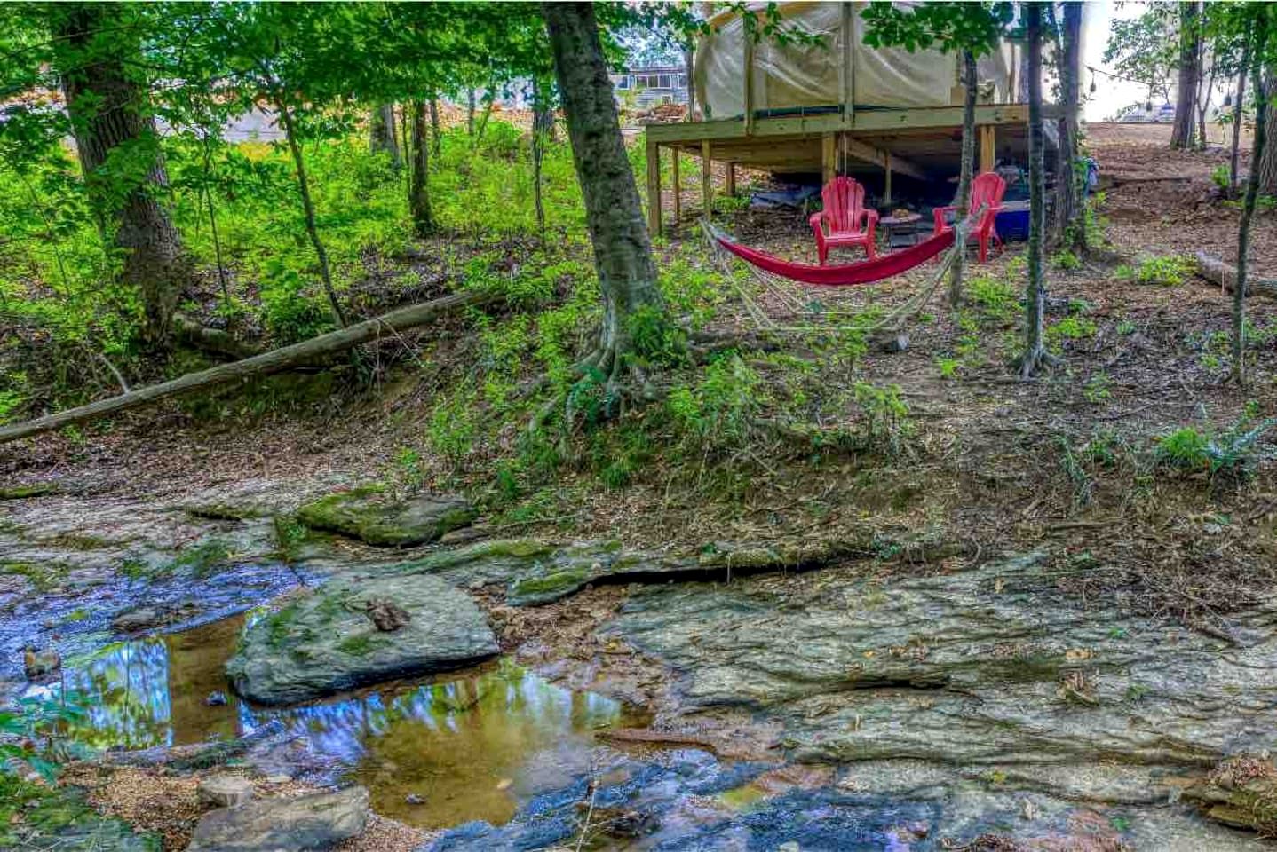 Secluded Bell Tent with Outdoor Shower and Deck in Alabama