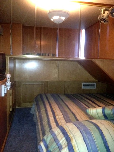 Houseboat rental & Lake TRavis Floating Homes in Volente, Texas