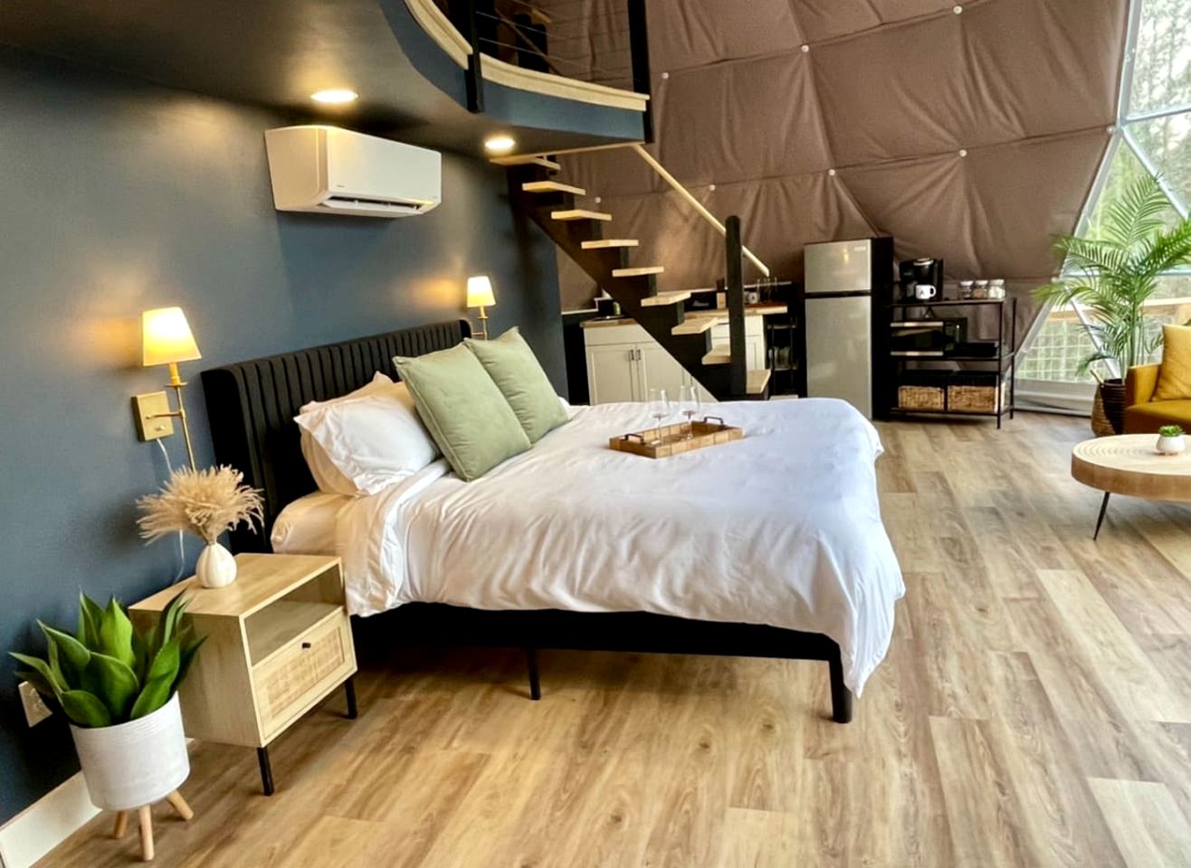Spacious Dome with Lofted Interior and Furnished Deck in Kentucky