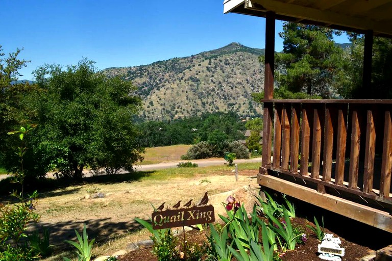 The Quail's Nest, Cabins, Three Rivers, United States of America Glamping Hub