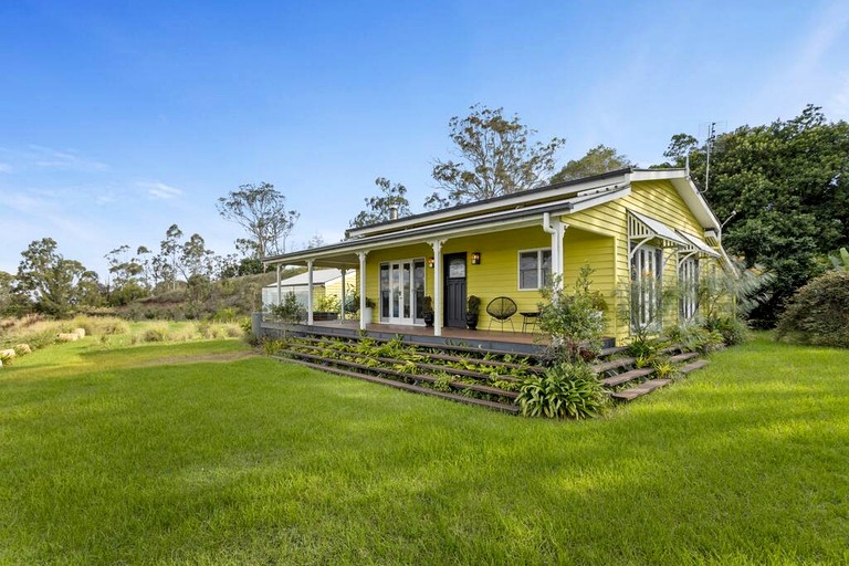 Vacation Rentals (Australia, Ravensbourne, Queensland)