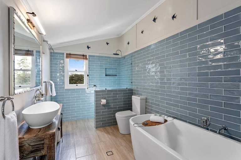 Vacation Rentals (Australia, Ravensbourne, Queensland)