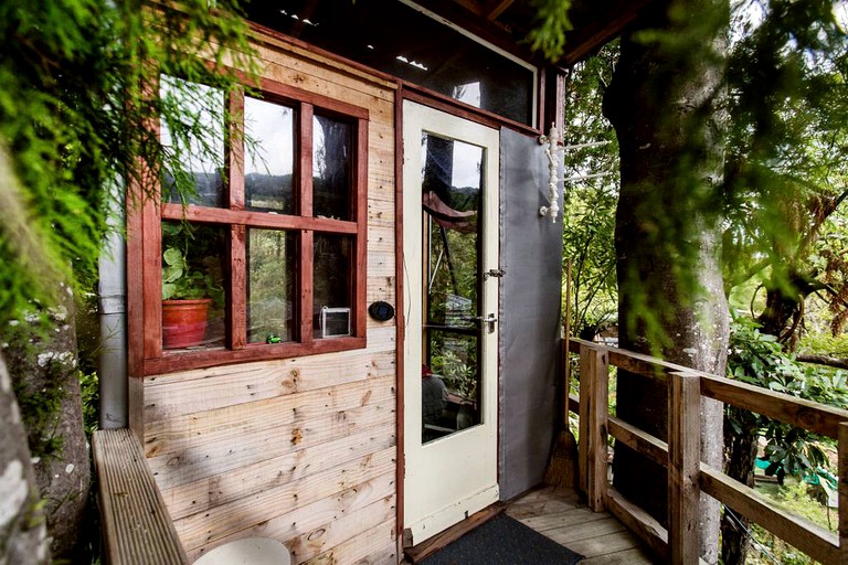 Tree Houses (Birchville, North Island, New Zealand)