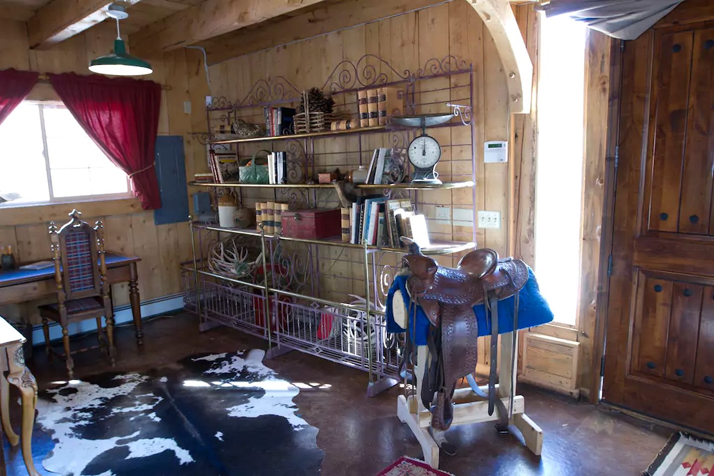 Rustic Barn Rental for a Ranch Vacation near Capitol Reef National Park, Utah