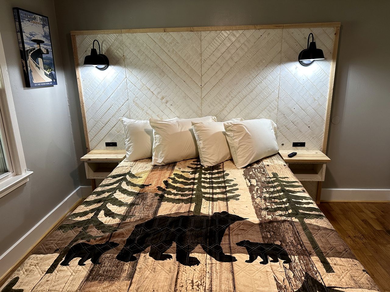 Beautiful Fully Furnished Cabin with Hot-Tub and Game Room in Gatlinburg, Tennesse