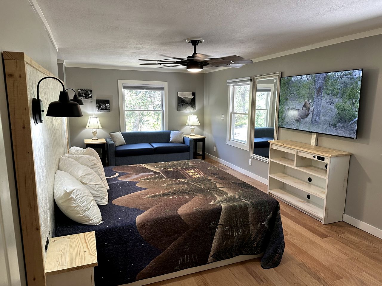 Beautiful Fully Furnished Cabin with Hot-Tub and Game Room in Gatlinburg, Tennesse