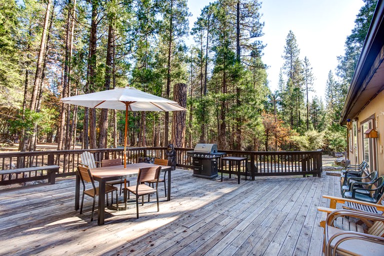 Cabins (Wawona, California, United States)