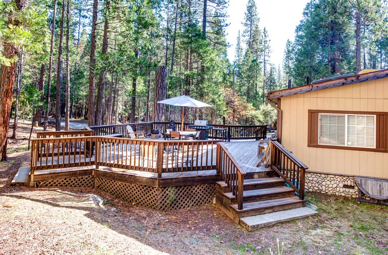 Cabins (Wawona, California, United States)