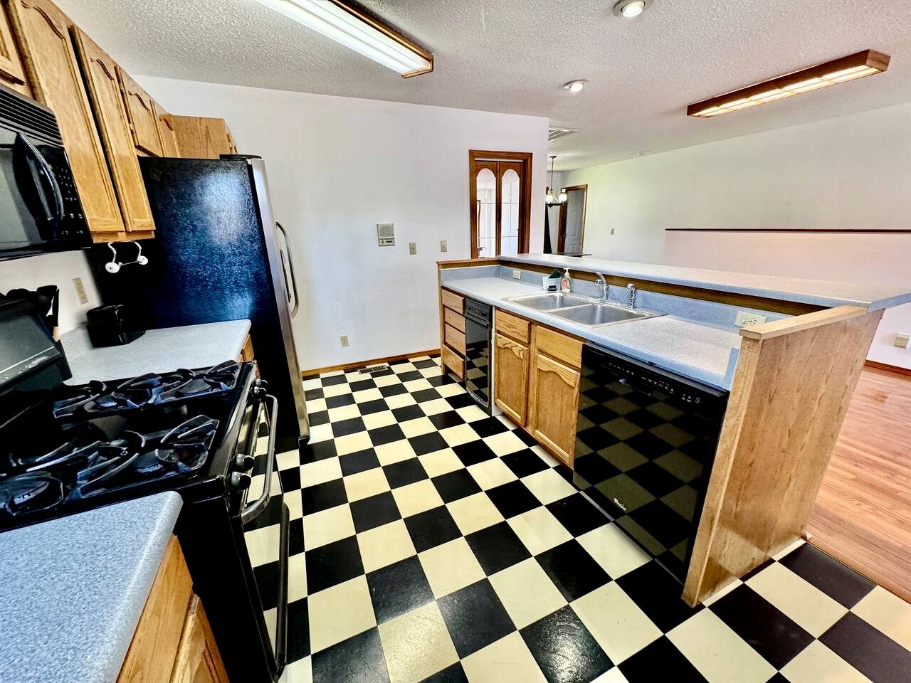 Peaceful Lake Escape with Boat Slip & Spacious Lounge in Garfield, Arkansas