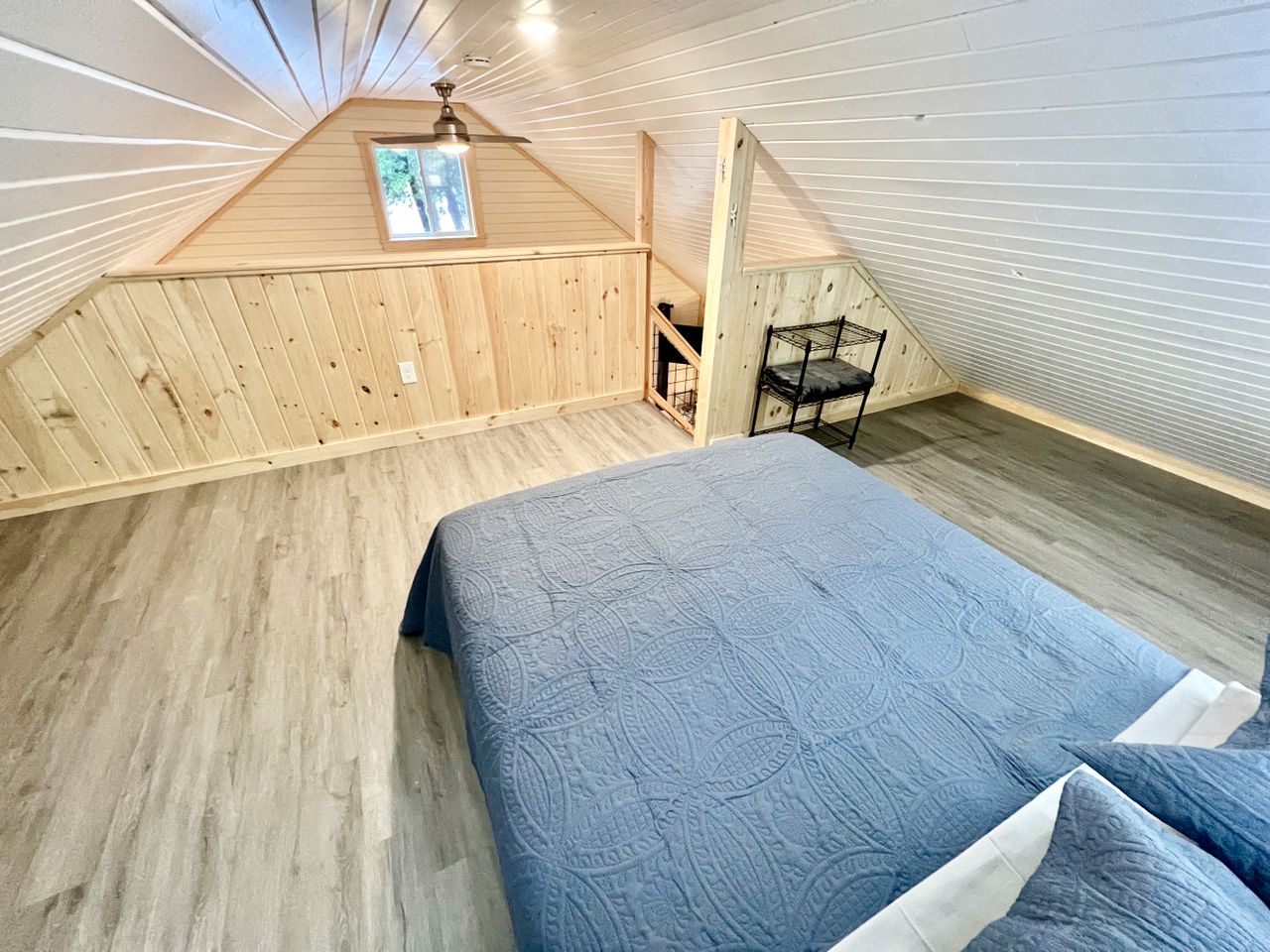 Cozy Lakefront Cabin with Porch, Firepit, Kayaks & Sandy Beach Access in Burnham, Maine