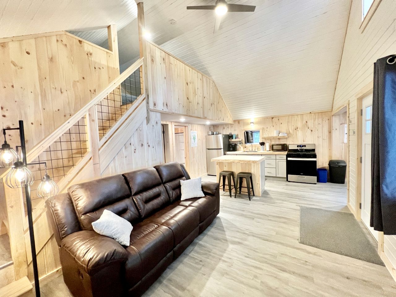 Cozy Lakefront Cabin with Porch, Firepit, Kayaks & Sandy Beach Access in Burnham, Maine
