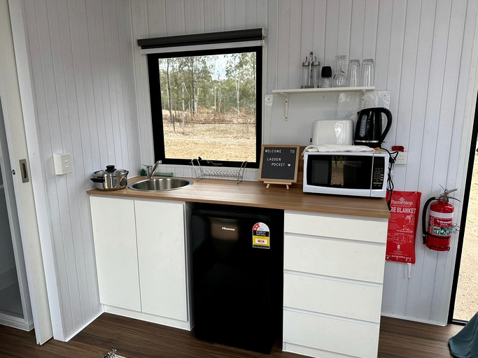 Tiny Houses (Australia, Lagoon Pocket, Queensland)