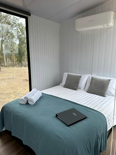 Tiny Houses (Australia, Lagoon Pocket, Queensland)