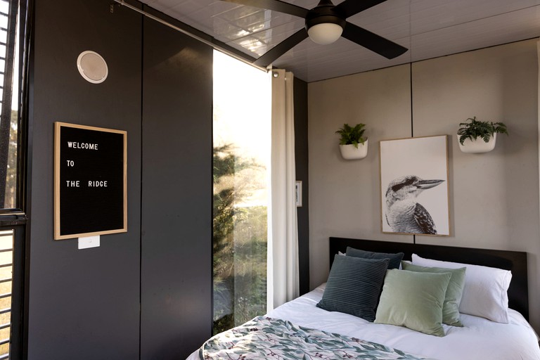 Vacation Rentals (Australia, Korweinguboora, --)