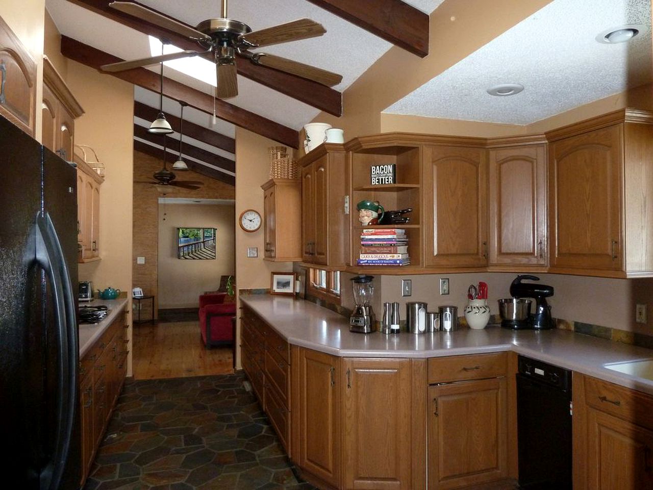 Riverside Cabin with a Hot Tub by Creeper Trailhead in Virginia