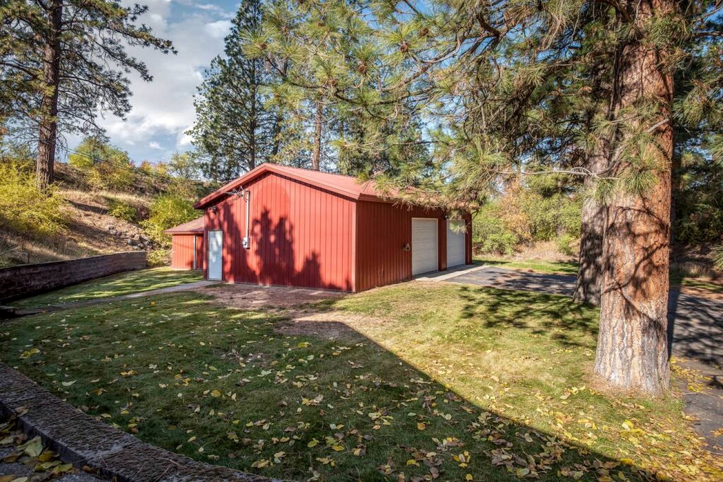 Luxurious, Riverfront Cabin with Panoramic Views of the Spokane River, in Post Falls, Idaho