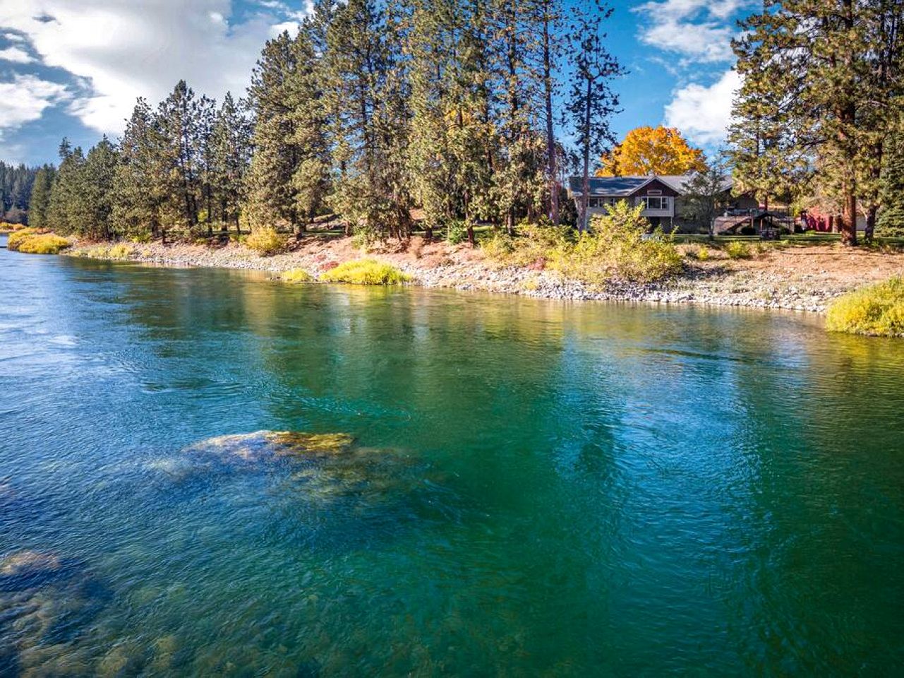 Luxurious, Riverfront Cabin with Panoramic Views of the Spokane River, in Post Falls, Idaho