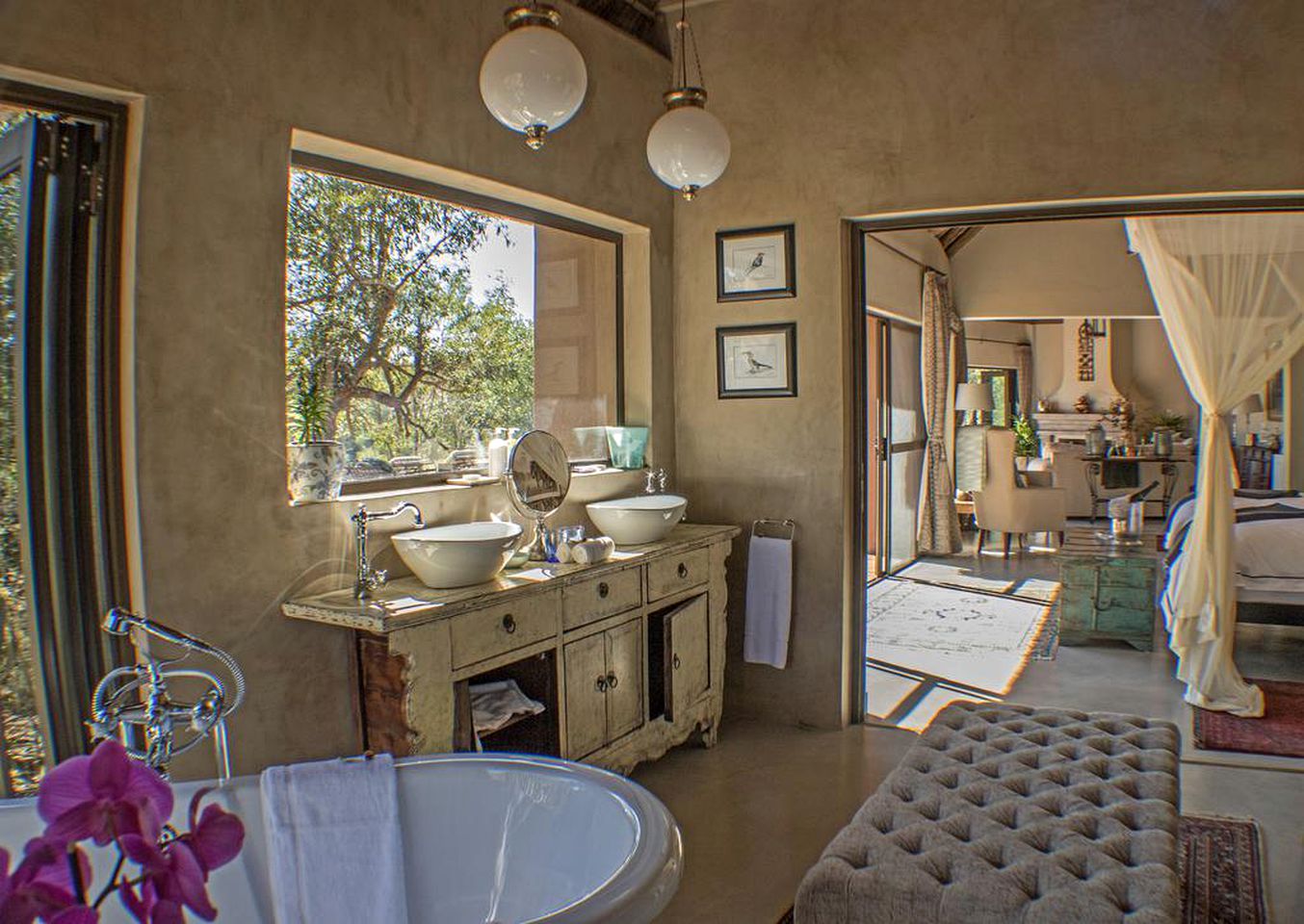 Luxury Suite for a Romantic Getaway in the Wilderness of Limpopo, South Africa