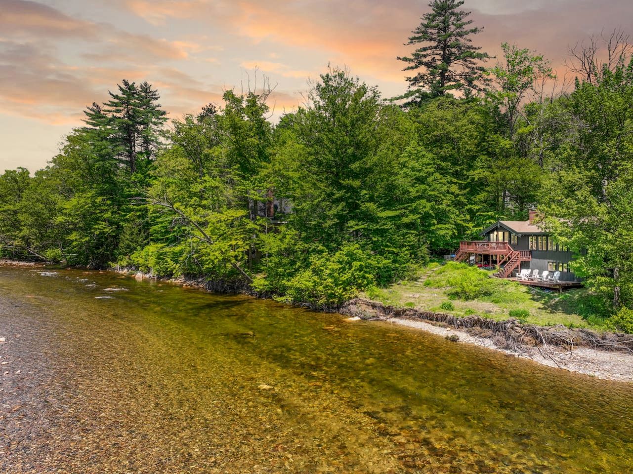 Modern Cabin Riverfront Retreat Near Attitash Mountain in Bartlett, New Hampshire