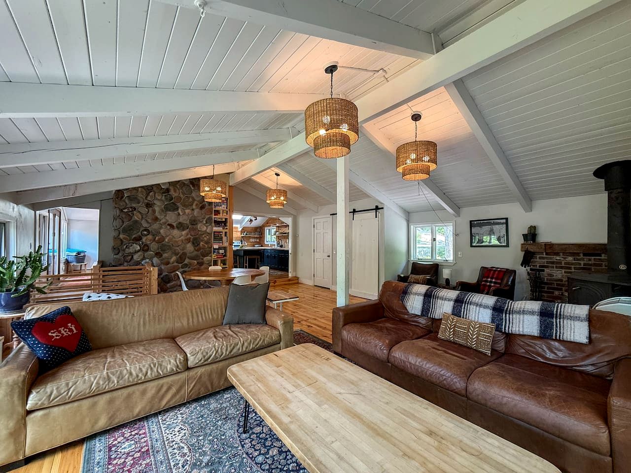 Modern Cabin Riverfront Retreat Near Attitash Mountain in Bartlett, New Hampshire