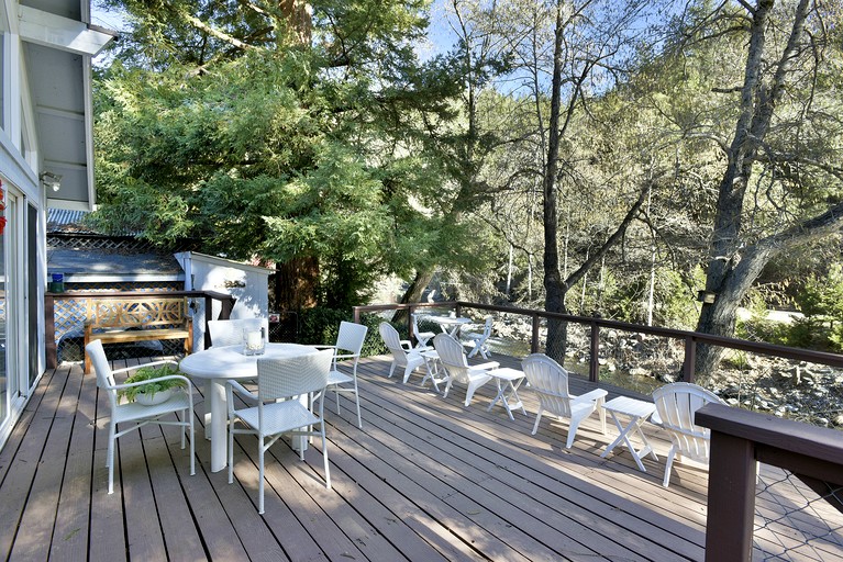 Cabins (United States of America, Dunsmuir, California)