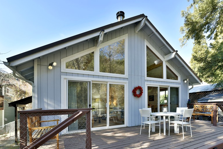 Cabins (United States of America, Dunsmuir, California)