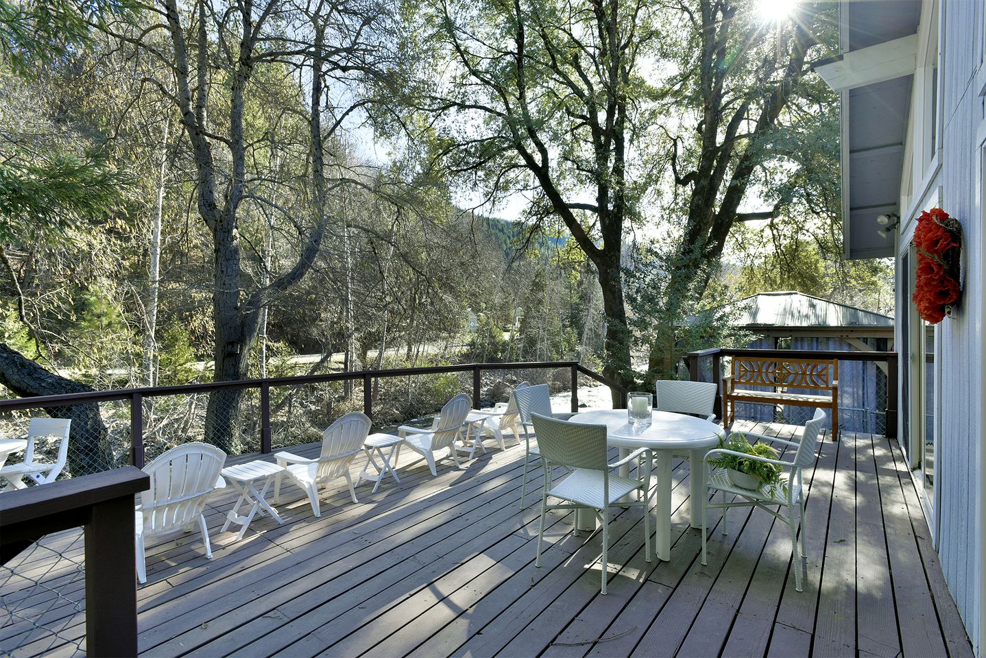 Gorgeous Cabin Close to Lake in Dunsmuir, California
