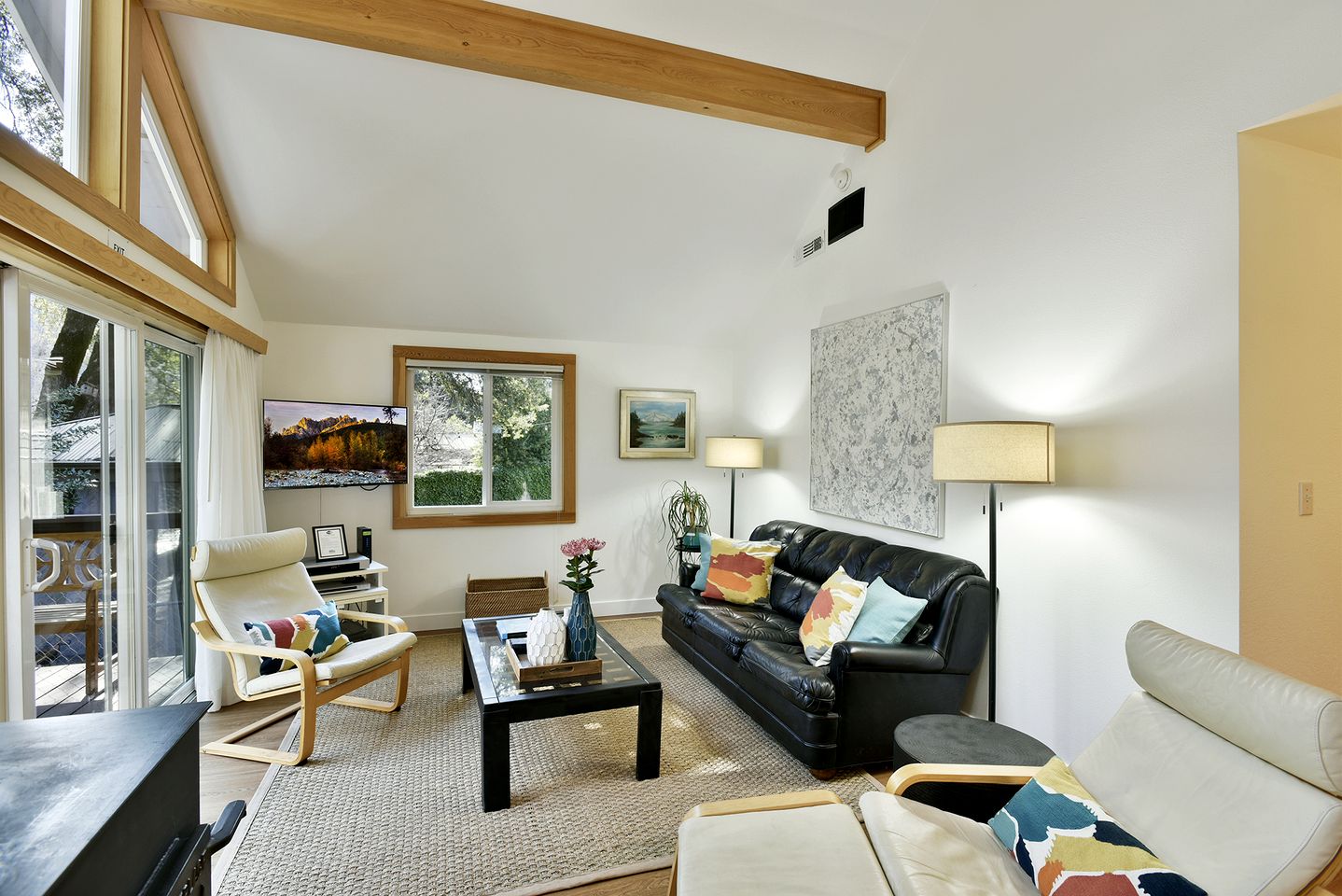 Gorgeous Cabin Close to Lake in Dunsmuir, California