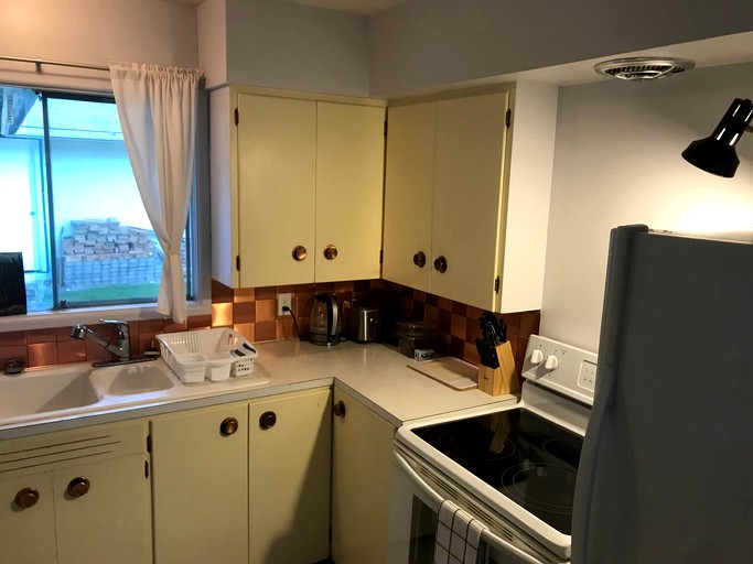 Vacation Rentals (Canada, --, --)