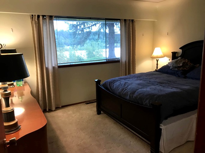 Vacation Rentals (Canada, --, --)