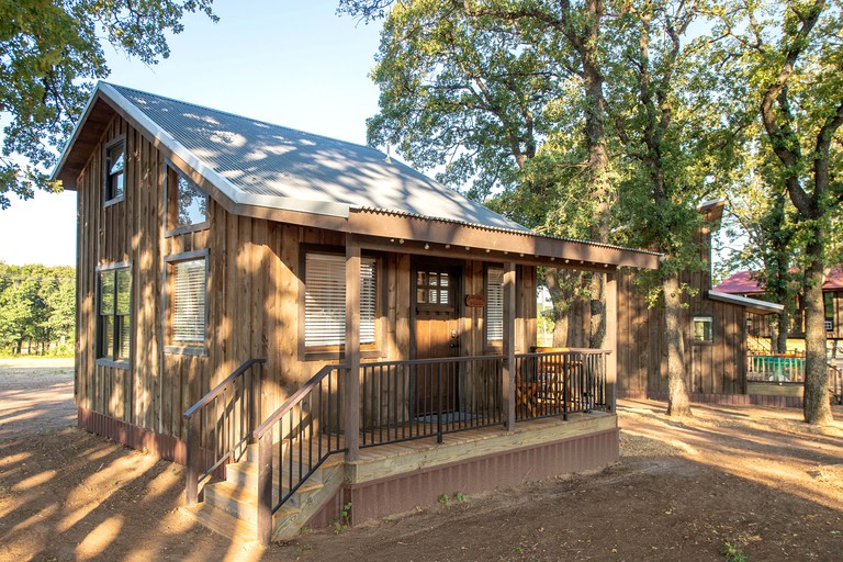 Elm Motts Cabin Destination for Peaceful Weekend Escapes for Two in Waco, Texas