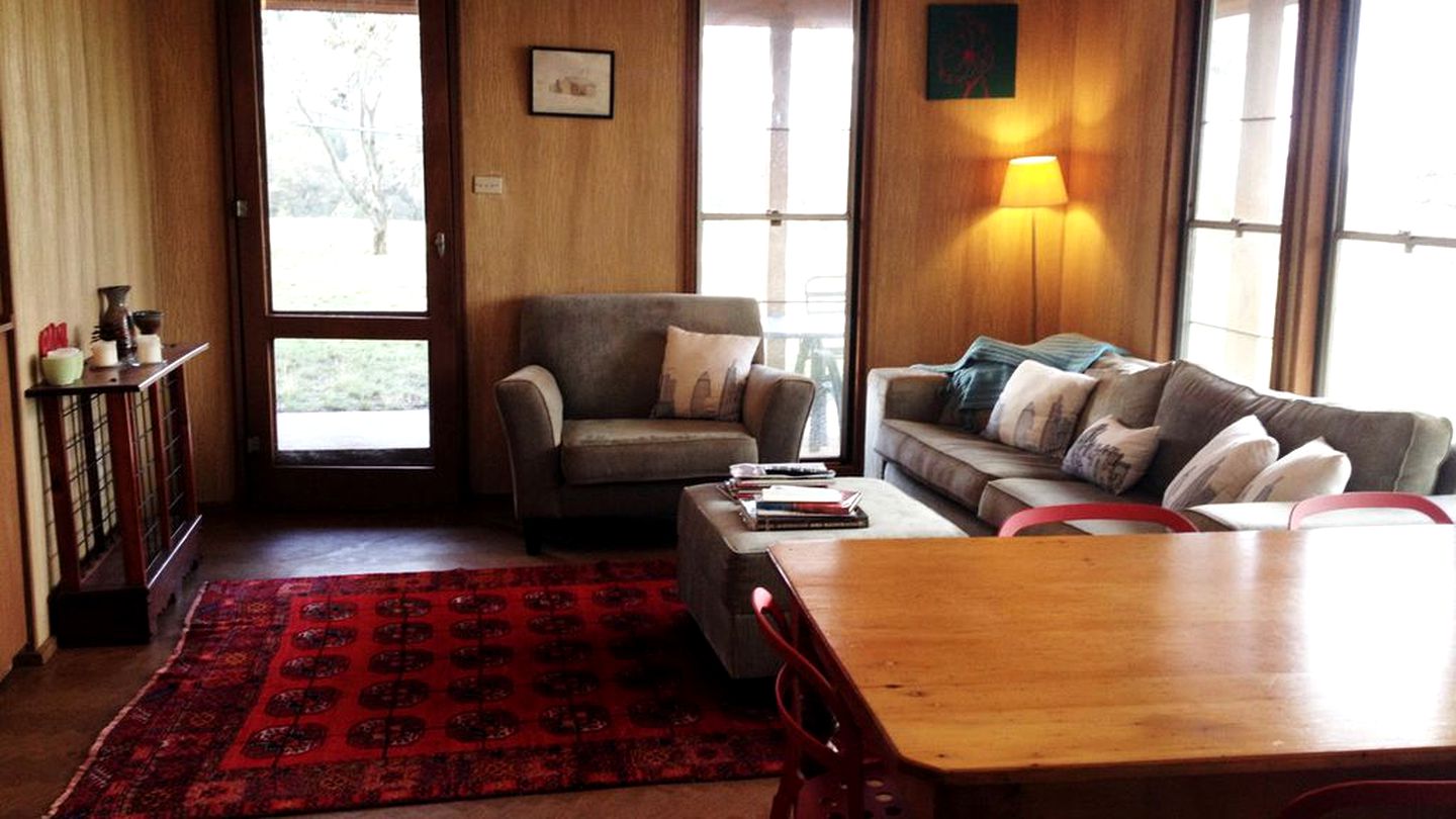 Gorgeous Cottage Getaway with Amazing Views in Manildra, New South Wales