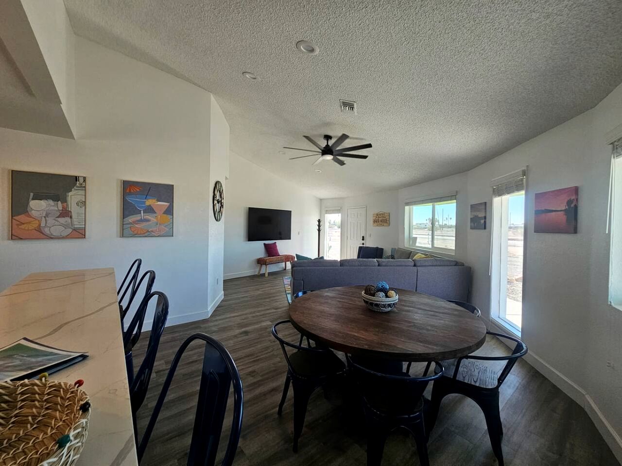 Unique Round Cabin Ideal for Groups Getaways in California