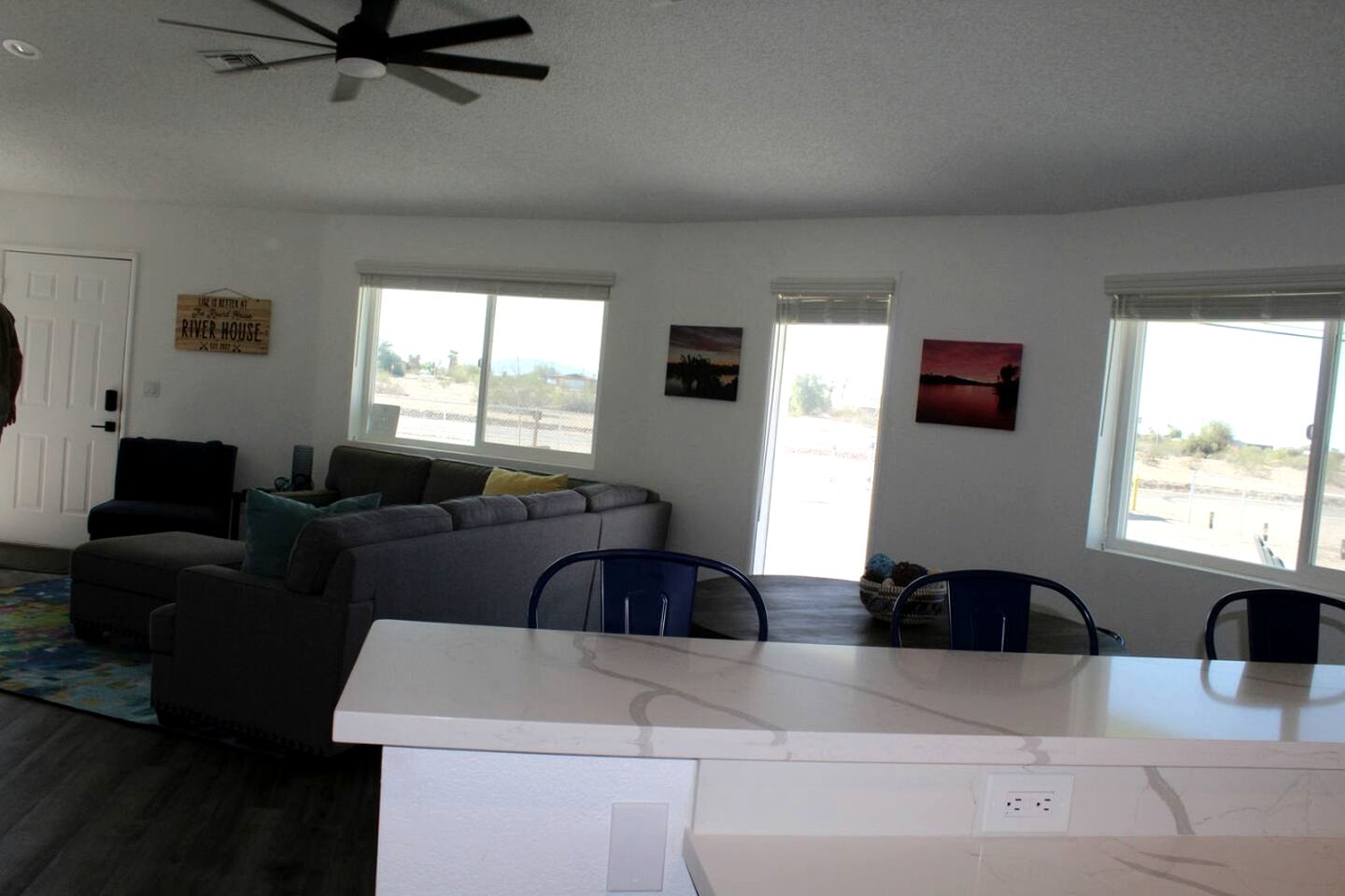 Unique Round Cabin Ideal for Groups Getaways in California