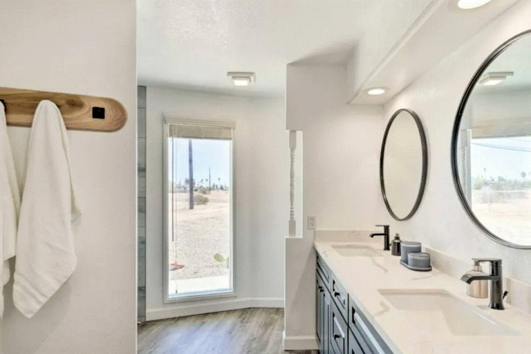 Cabins (United States of America, Big River, California)