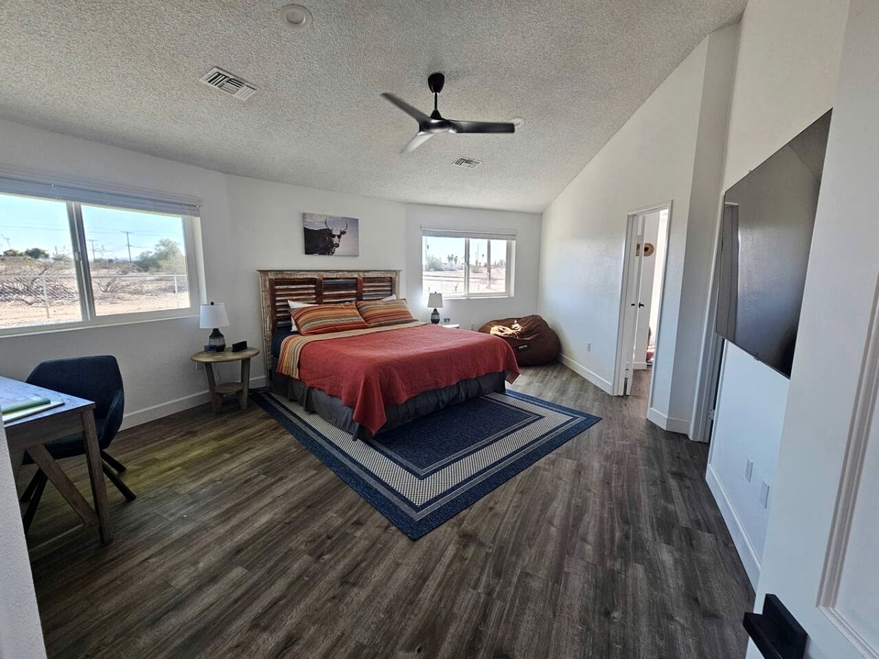 Unique Round Cabin Ideal for Groups Getaways in California