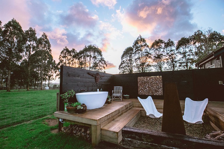 Yurts (Raglan, North Island, New Zealand)