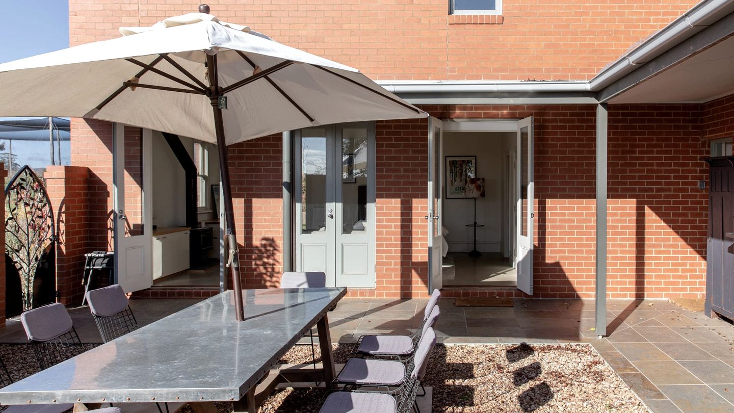 Luminous Elegant Rental with Patio and Landscape Views in Victoria