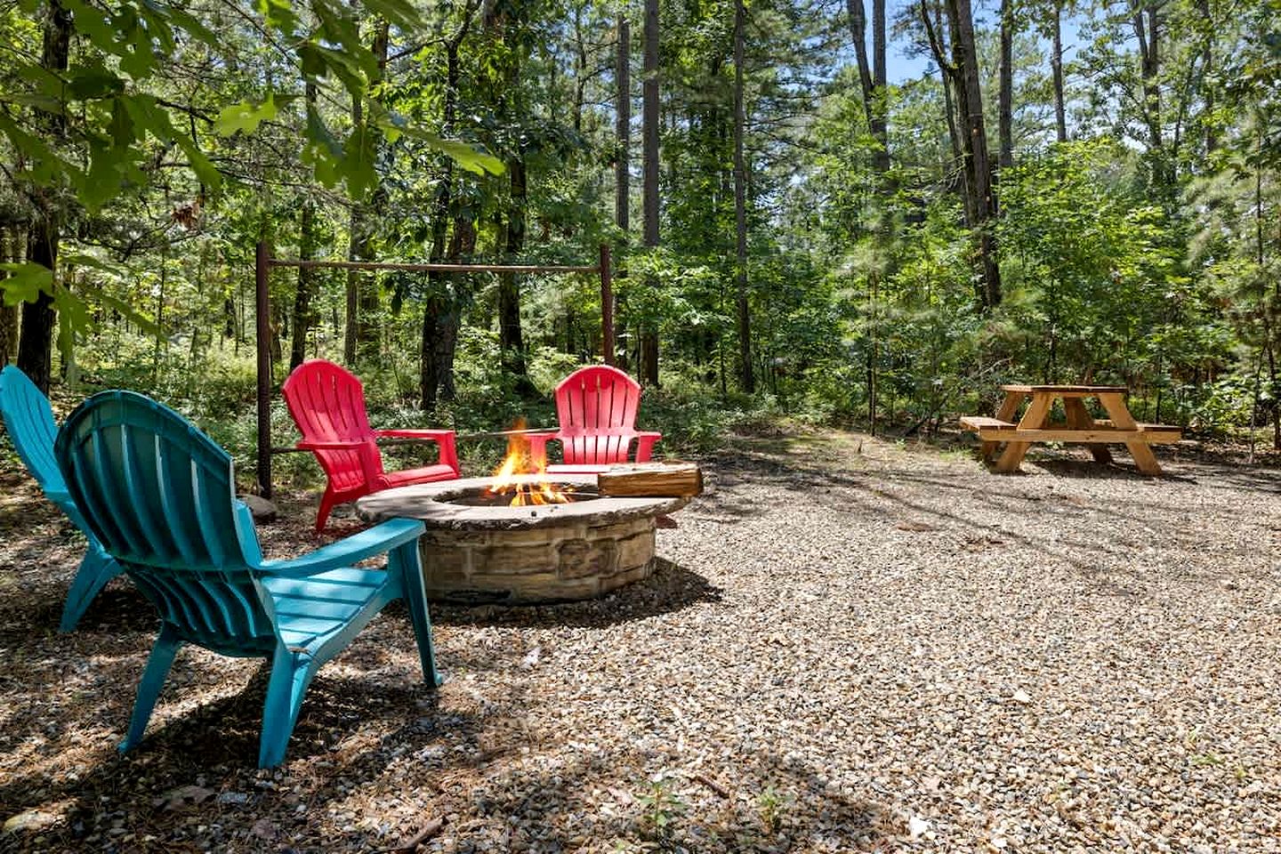Cozy Woodland Cabin with Hot Tub & Fire Pit Near Broken Bow Lake, Broken Bow OK
