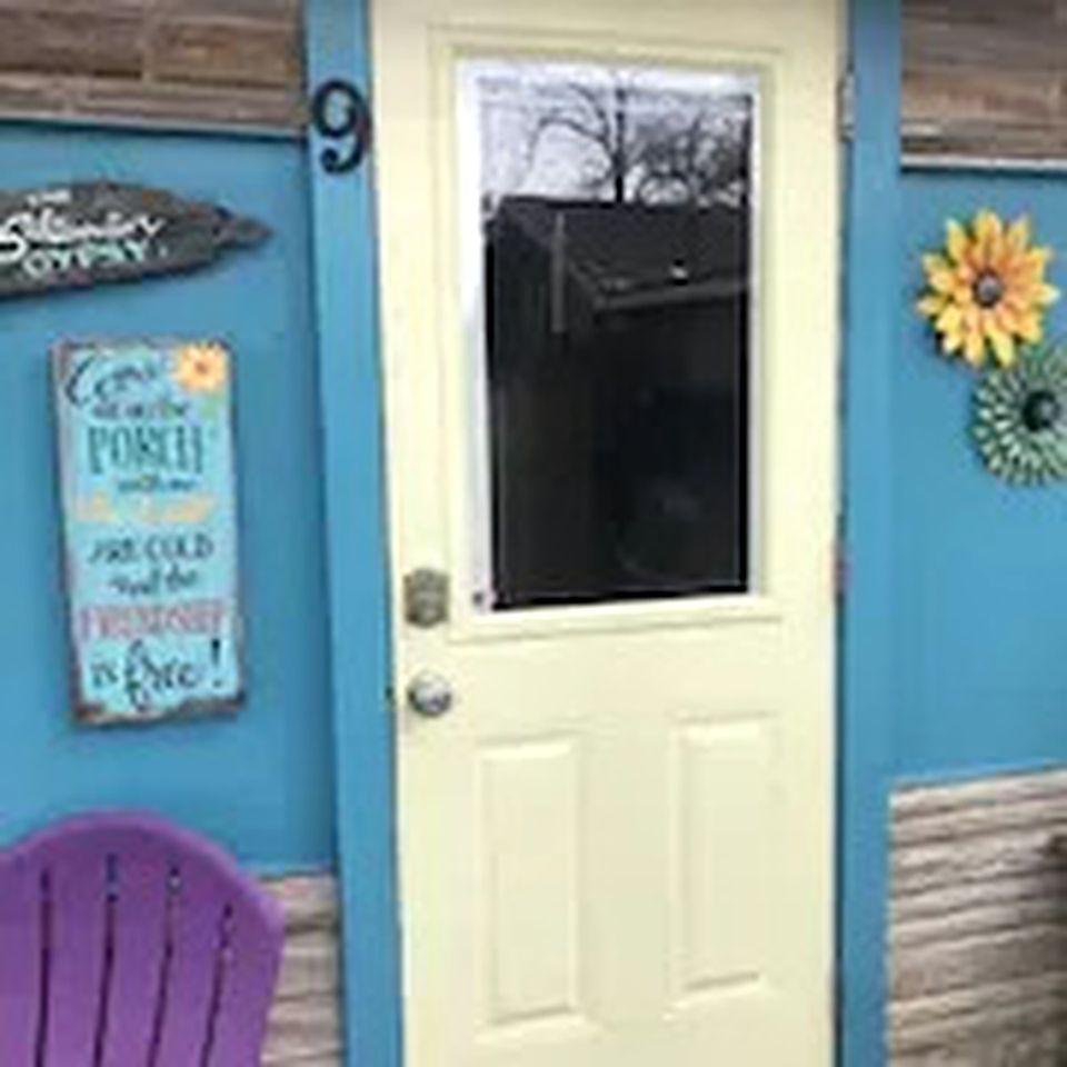 Whimsical Mermaid Retreat with Private Deck in Bacliff, Texas