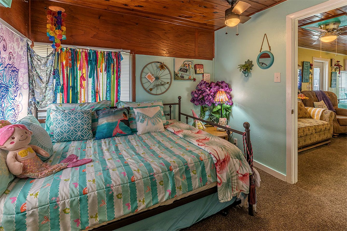 Whimsical Mermaid Retreat with Private Deck in Bacliff, Texas