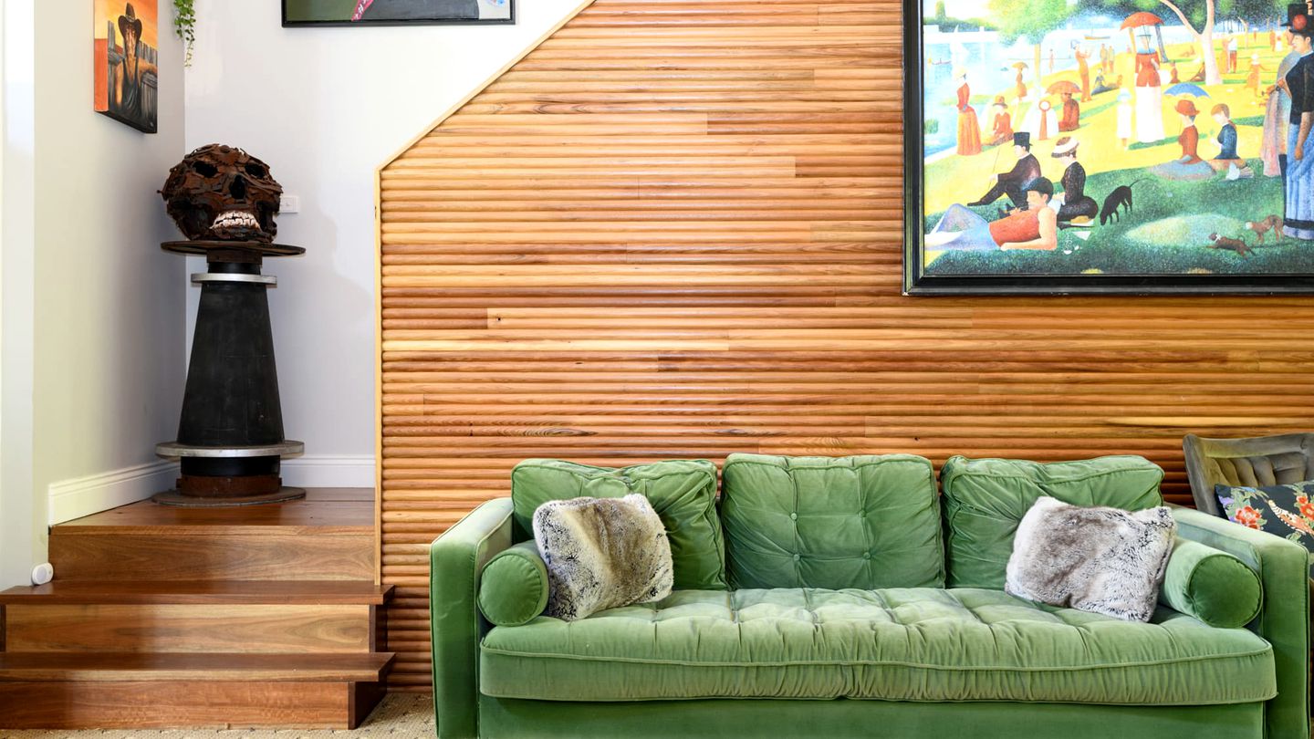 Incredible Cabin with Game Room and Fireplace in Daylesford, Victoria