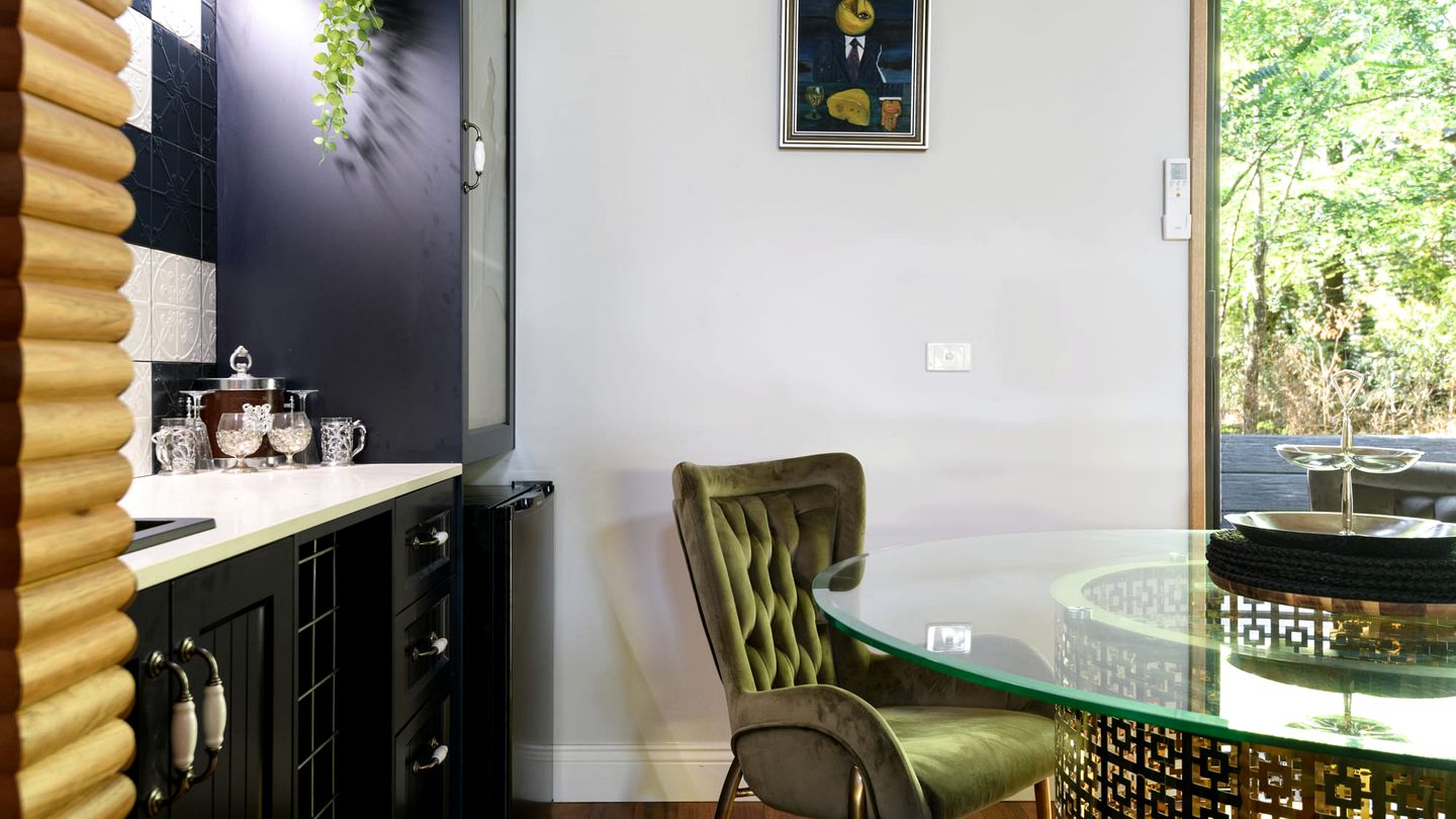 Incredible Cabin with Game Room and Fireplace in Daylesford, Victoria