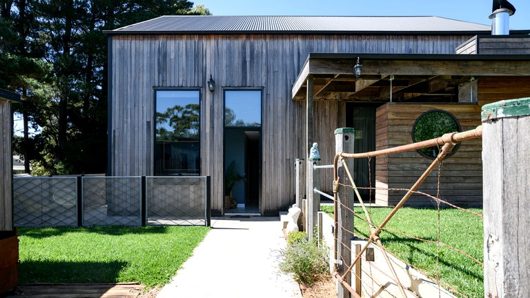 Cabins (Australia, Daylesford, Victoria)