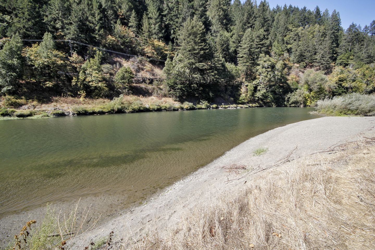 Stunning Cottage with Hot-tub in Guerneville, California