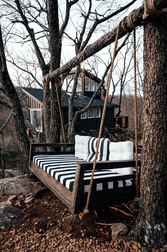 Tree Houses (United States of America, Rising Fawn, Georgia)